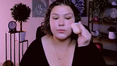 florenceanderson_ online show from September 10, 9:10 am