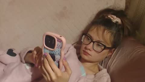 say meow and send tip  online show from October 26, 10:42 pm