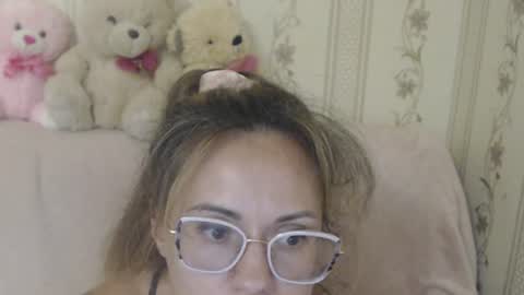 say meow and send tip  online show from August 9, 6:34 pm