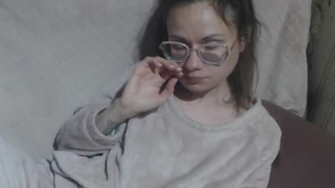say meow and send tip  online show from April 22, 6:48 pm