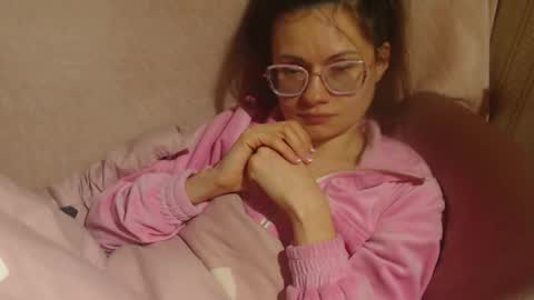 say meow and send tip  online show from March 6, 7:24 pm