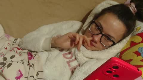 say meow and send tip  online show from March 6, 9:09 pm