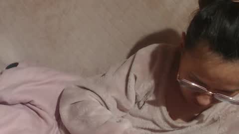 say meow and send tip  online show from April 11, 7:18 pm