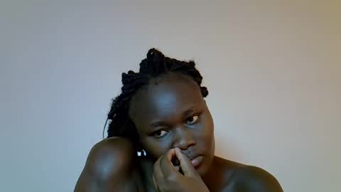 flowerdiva002 online show from December 1, 1:31 pm