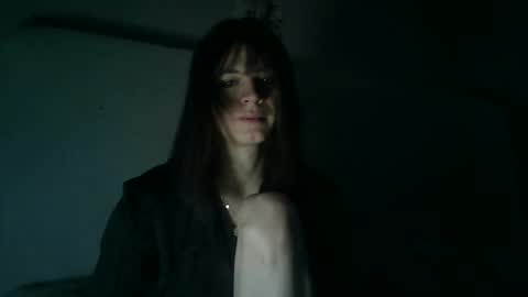 Snapshot of flowpinou chatting on December 26, 4:10 am Emmy online show from December 26, 4:10 am