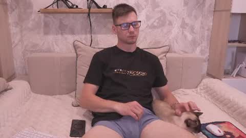 Fluffy and Krut online show from July 13, 5:00 am