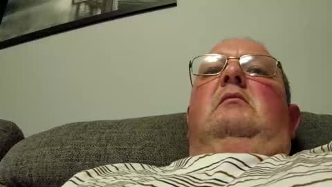 focusfuker online show from December 19, 11:14 pm