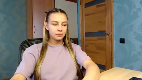 Snapshot of fofhcf chatting on February 7, 10:08 am Molli Ready for any play with you. Hottest show in pvt Help a student earn big tokens online show from February 7, 10:08 am