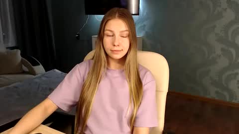 Molli  Ready for any play with you. Hottest show in pvt  Help a student earn big tokens  online show from March 1, 4:55 pm