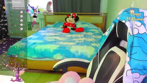 folinskaayaa online show from November 17, 4:26 am