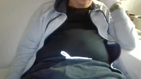 folletto1 online show from March 11, 2:40 pm