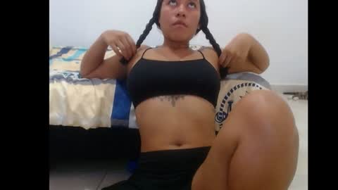 Snapshot of forbidden_games__ chatting on January 29, 9:07 pm emely and felix online show from January 29, 9:07 pm