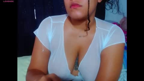 Snapshot of forbidden_games__ chatting on October 25, 3:23 pm emely and felix online show from October 25, 3:23 pm