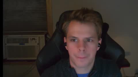 forever_broken online show from December 17, 5:47 am