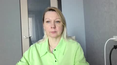 forever_smilex online show from March 3, 7:21 am