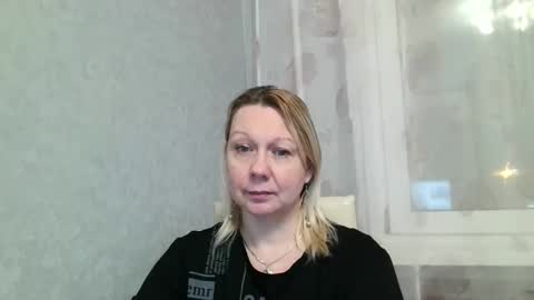 forever_smilex online show from February 8, 3:53 pm