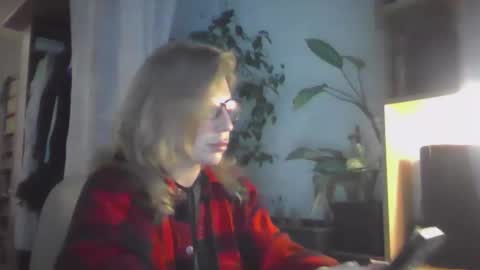 fox_red_lady7 online show from March 2, 3:37 pm