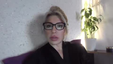 fox_red_lady7 online show from December 15, 12:01 pm