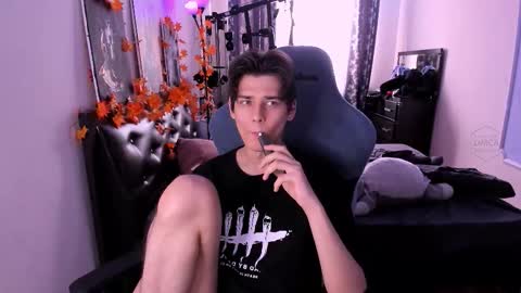 Foxicfu online show from January 12, 8:10 am