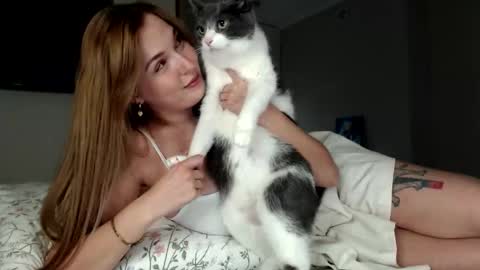 Cindy online show from November 17, 10:12 pm