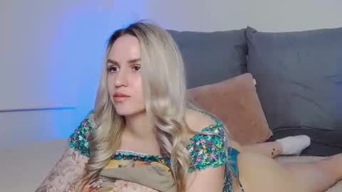 Foxy Kimmi online show from March 21, 6:52 am