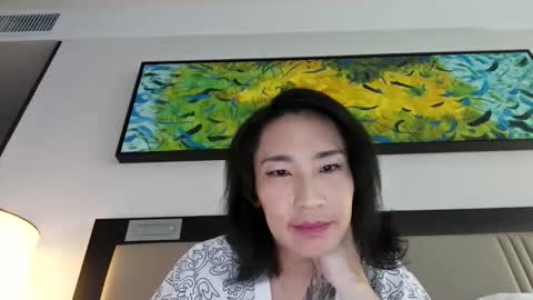 Snapshot of foxyaznjewels chatting on October 24, 11:49 pm AznJewels online show from October 24, 11:49 pm