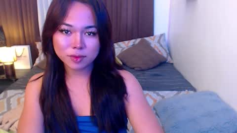 Ms. FOX online show from October 11, 8:01 pm