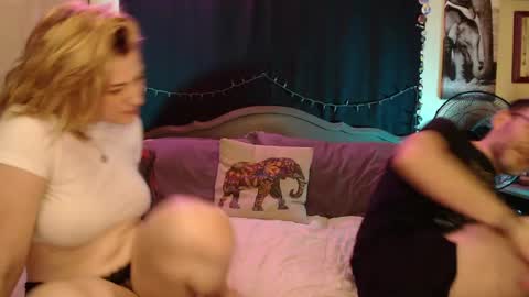 Mallory Koxx online show from May 24, 8:54 am