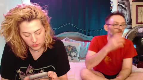 Mallory Koxx online show from May 1, 6:40 am