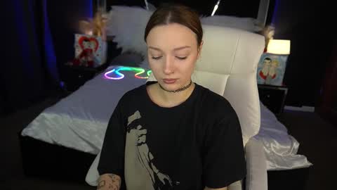 Maya online show from February 20, 2:19 pm