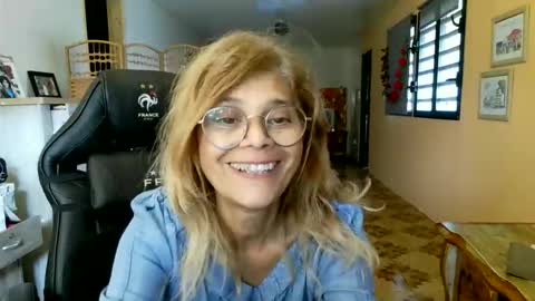 francelune online show from April 14, 11:57 am