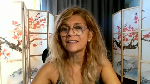 francelune online show from July 5, 9:49 am
