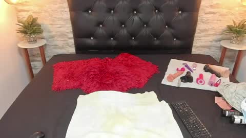          online show from April 22, 3:13 am