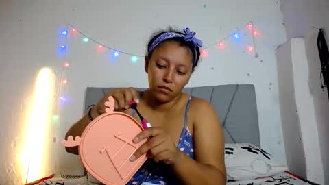 francihot4 online show from March 10, 2:49 am