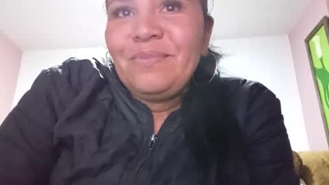 Snapshot of francy_froz chatting on October 25, 2:56 am francy froz online show from October 25, 2:56 am