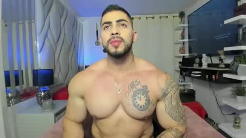 frank_foxx1 online show from May 5, 5:03 am