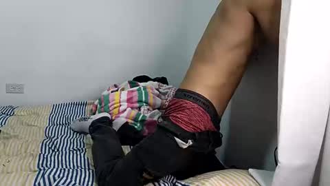 frankdanielsmolano online show from May 21, 5:03 am