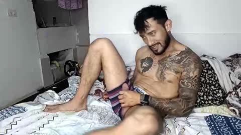 frankdanielsmolano online show from April 21, 4:30 am