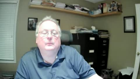 frankie6207 online show from October 2, 6:45 am