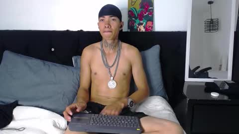 Franklinn 23 online show from November 2, 12:38 pm