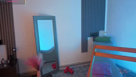 Fransheska online show from March 7, 12:05 pm