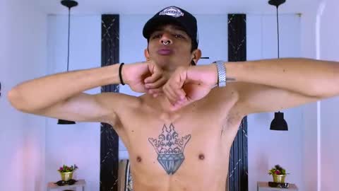 Franvill trato online show from March 6, 8:52 pm