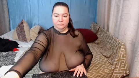 frau_becky online show from March 5, 1:39 pm