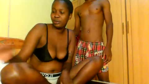 freakyg292511 online show from February 21, 4:37 am