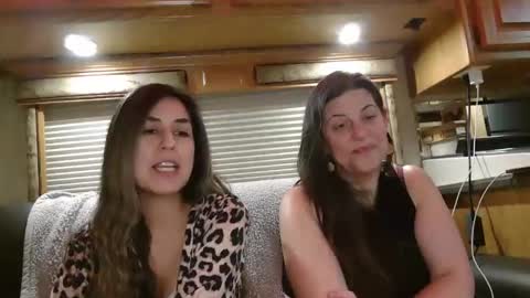 freckles4444 online show from November 28, 6:21 am