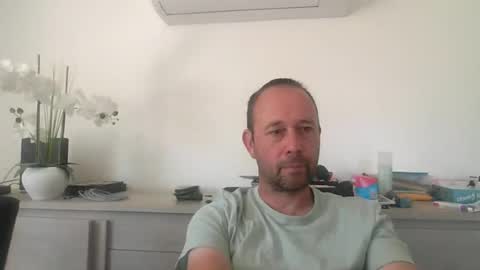 fredodu41 online show from May 27, 11:29 am
