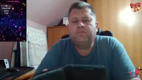 freeboy80180 online show from December 22, 7:42 pm