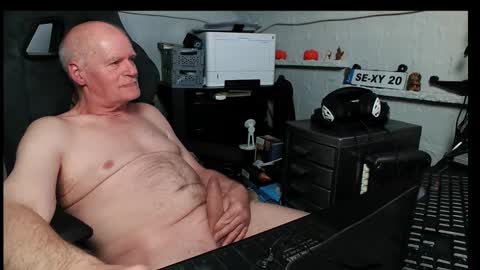 freecamdick online show from November 24, 1:21 pm