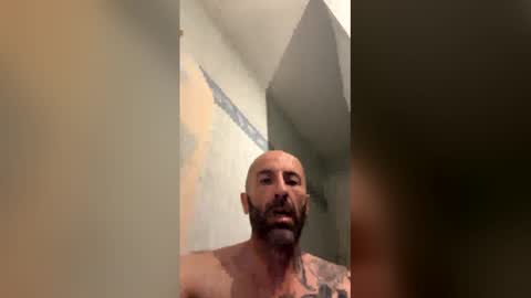 frenchboy443 online show from June 8, 9:38 pm