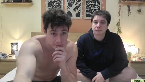 French Horny Bibs online show from February 2, 9:02 pm